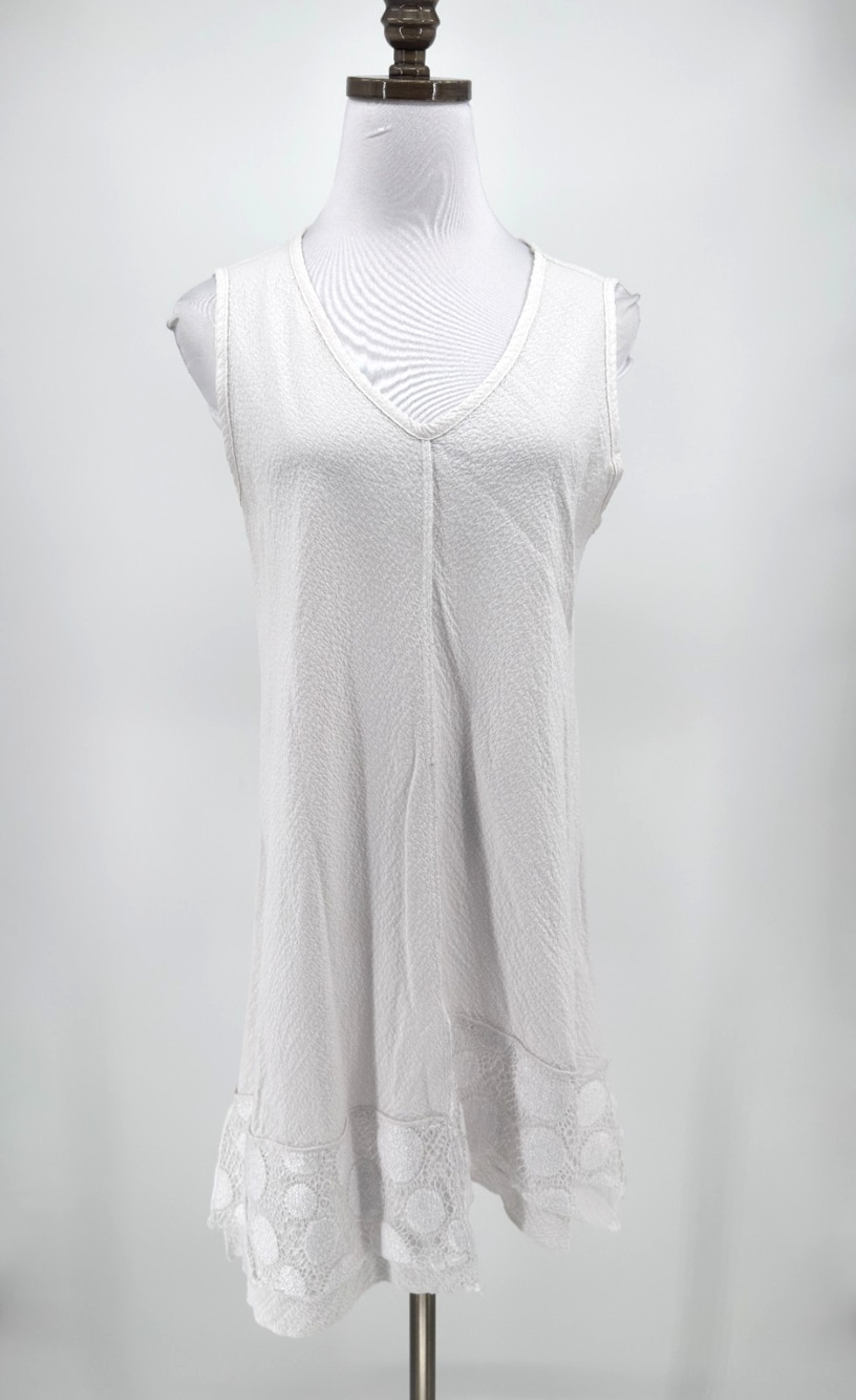 Vintage Paco Soler White V Neck Sleeveless Textured Lagenlook Tunic Top